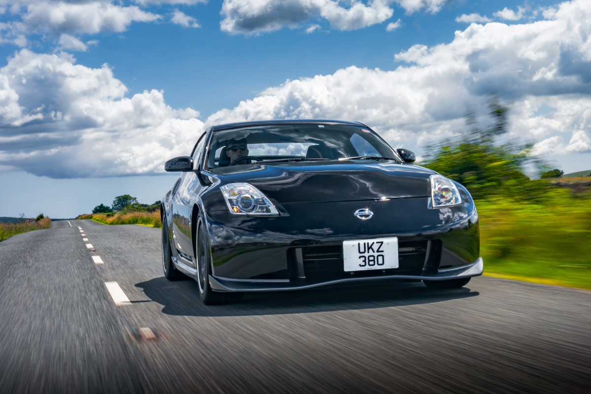 Nissan Fairlady Z NISMO 380RS - The Greatest Z?