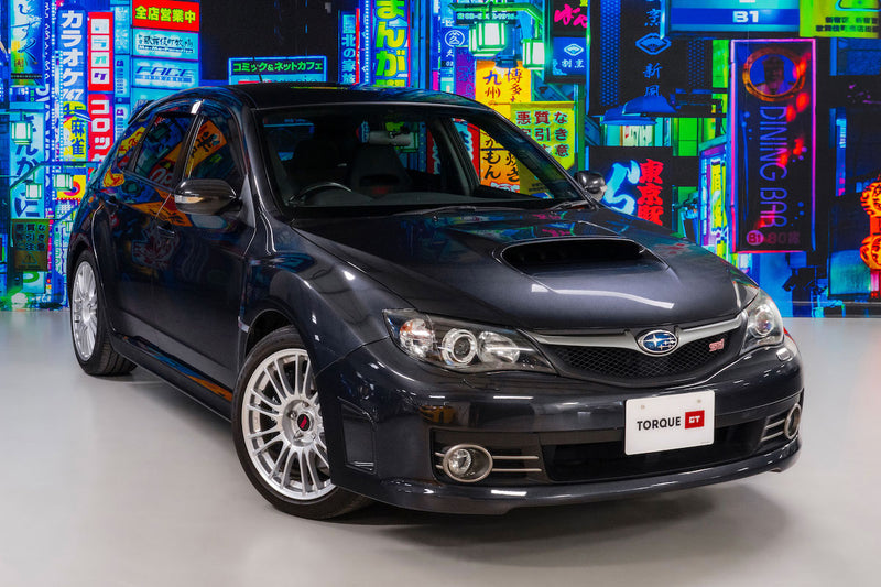 Isofix rear seats|Air Conditioning|Alloy Wheels|Climate Control|Power-assisted Steering|Power Locks|Power Windows|4-Wheel Drive|Anti-Lock Brakes (ABS)|Driver Airbag|Passenger Airbag|Xenon headlights|CD Player|Limited slip differential|Rear Spoiler