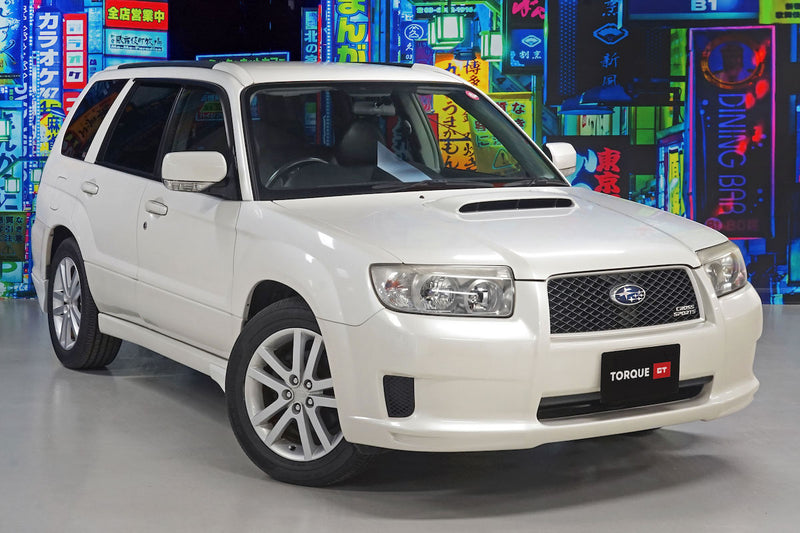 Isofix rear seats|Air Conditioning|Alloy Wheels|Climate Control|Power-assisted Steering|Power Locks|Power Windows|4-Wheel Drive|Anti-Lock Brakes (ABS)|Driver Airbag|Passenger Airbag|Xenon headlights|CD Player|Rear Spoiler|Premium Sound System