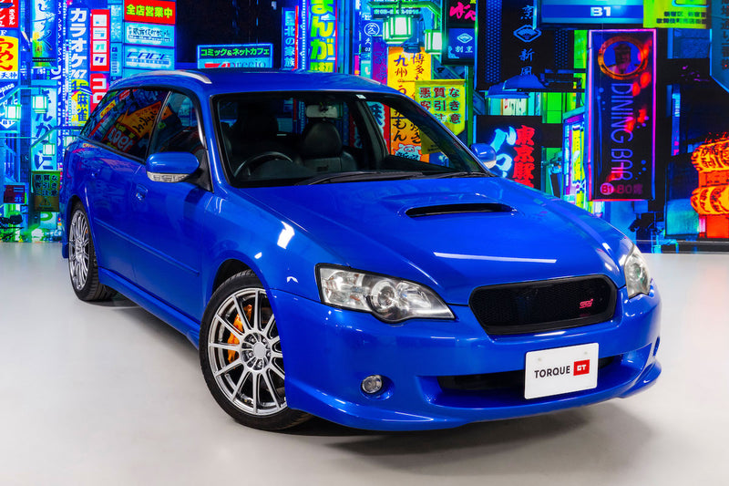 Isofix rear seats|Air Conditioning|Alloy Wheels|Climate Control|Power-assisted Steering|Power Locks|Power Windows|4-Wheel Drive|Anti-Lock Brakes (ABS)|Driver Airbag|Passenger Airbag|Xenon headlights|CD Player|Rear Spoiler|Premium Sound System