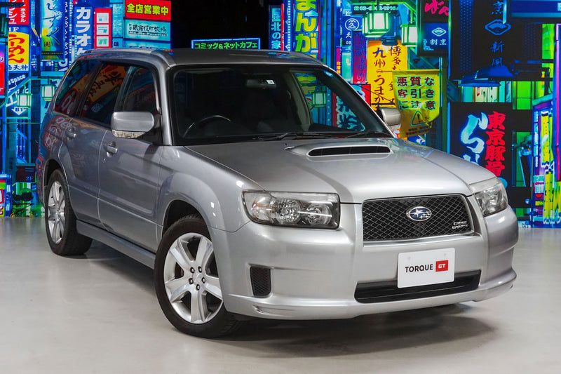 Isofix rear seats|Air Conditioning|Alloy Wheels|Climate Control|Power-assisted Steering|Power Locks|Power Windows|4-Wheel Drive|Anti-Lock Brakes (ABS)|Driver Airbag|Passenger Airbag|Xenon headlights|CD Player|Rear Spoiler