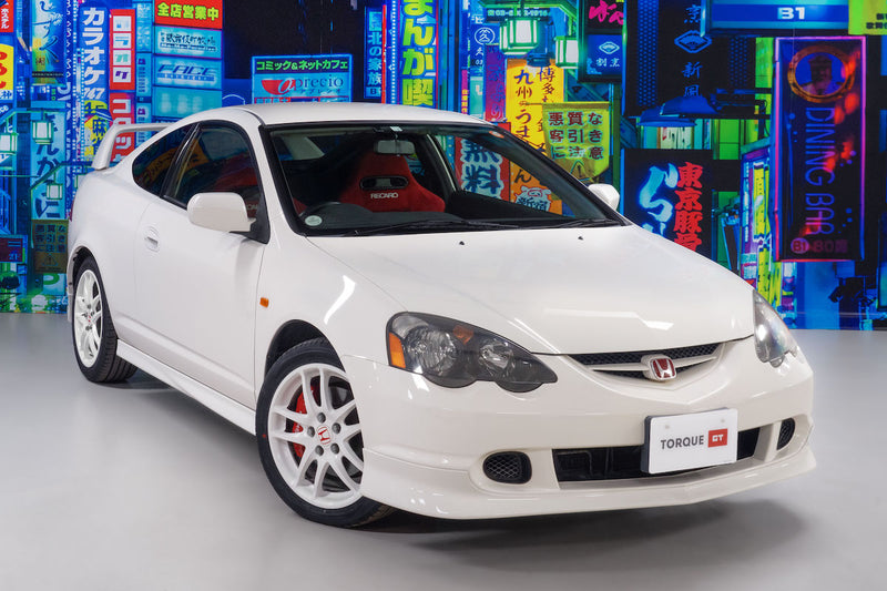 Air Conditioning|Alloy Wheels|Power-assisted Steering|Power Locks|Power Windows|Anti-Lock Brakes (ABS)|Limited slip differential|Rear Spoiler