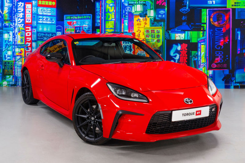 Air Conditioning|Alloy Wheels|Climate Control|Power-assisted Steering|Power Locks|Power Windows|Anti-Lock Brakes (ABS)|Driver Airbag|Passenger Airbag|Xenon headlights|Limited slip differential