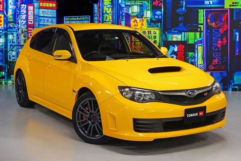 Isofix rear seats|Air Conditioning|Alloy Wheels|Climate Control|Power-assisted Steering|Power Locks|Power Windows|4-Wheel Drive|Anti-Lock Brakes (ABS)|Driver Airbag|Passenger Airbag|Xenon headlights|CD Player|Limited slip differential|Rear Spoiler