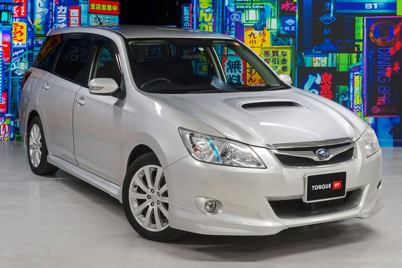 Isofix rear seats|Air Conditioning|Alloy Wheels|Climate Control|Power-assisted Steering|Power Locks|Power Windows|4-Wheel Drive|Anti-Lock Brakes (ABS)|Driver Airbag|Passenger Airbag|Xenon headlights|CD Player|Rear Spoiler