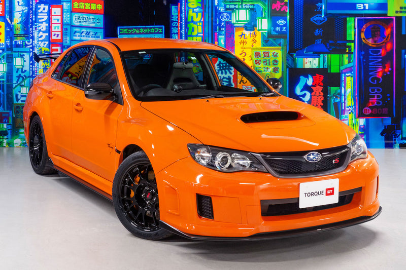 Air Conditioning|Alloy Wheels|Climate Control|Power-assisted Steering|Power Locks|Power Windows|4-Wheel Drive|Anti-Lock Brakes (ABS)|Driver Airbag|Passenger Airbag|Limited slip differential|Rear Spoiler