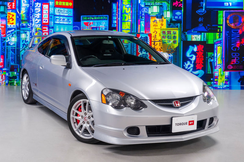 Air Conditioning|Alloy Wheels|Power-assisted Steering|Power Locks|Power Windows|Anti-Lock Brakes (ABS)|Limited slip differential|Rear Spoiler