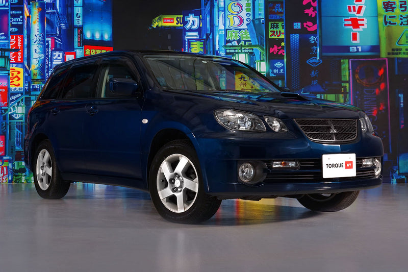 Air Conditioning|Alloy Wheels|Climate Control|Power-assisted Steering|Power Locks|Power Windows|4-Wheel Drive|Anti-Lock Brakes (ABS)|Driver Airbag|Passenger Airbag|Xenon headlights|CD Player|Rear Spoiler