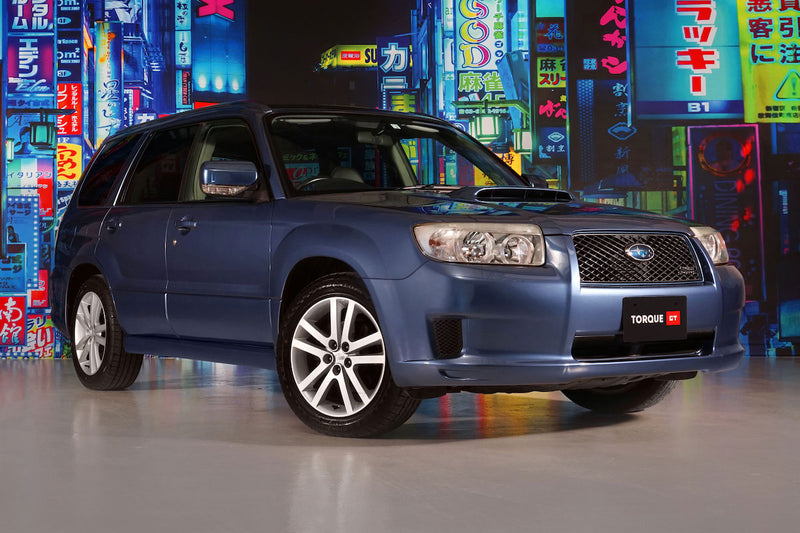 Isofix rear seats|Air Conditioning|Alloy Wheels|Climate Control|Power-assisted Steering|Power Locks|Power Windows|4-Wheel Drive|Anti-Lock Brakes (ABS)|Driver Airbag|Passenger Airbag|Xenon headlights|CD Player|Rear Spoiler