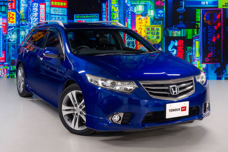 Isofix rear seats|Air Conditioning|Alloy Wheels|Climate Control|Power-assisted Steering|Power Locks|Power Windows|Anti-Lock Brakes (ABS)|Driver Airbag|Passenger Airbag