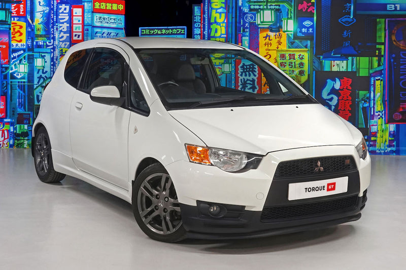 Isofix rear seats|Air Conditioning|Alloy Wheels|Climate Control|Power-assisted Steering|Power Locks|Power Windows|Anti-Lock Brakes (ABS)|Driver Airbag|Passenger Airbag|CD Player|Rear Spoiler