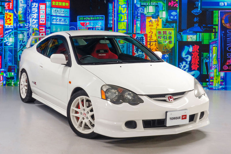 Air Conditioning|Alloy Wheels|Power-assisted Steering|Power Locks|Power Windows|Anti-Lock Brakes (ABS)|Limited slip differential|Rear Spoiler