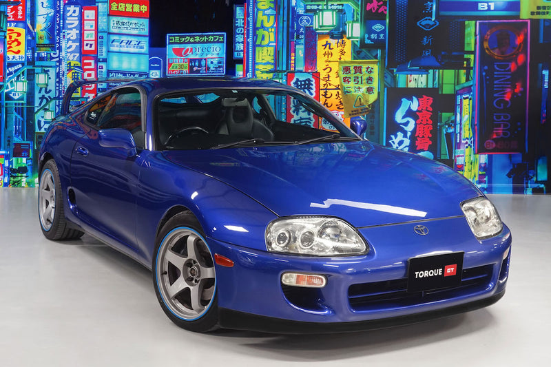 Air Conditioning|Alloy Wheels|Climate Control|Power-assisted Steering|Power Locks|Power Windows|Anti-Lock Brakes (ABS)|Driver Airbag|Passenger Airbag|Xenon headlights|CD Player|Rear Spoiler