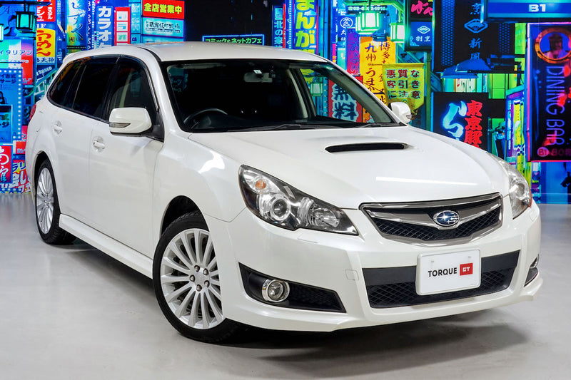 Isofix rear seats|Air Conditioning|Alloy Wheels|Climate Control|Power-assisted Steering|Power Locks|Power Windows|4-Wheel Drive|Anti-Lock Brakes (ABS)|Driver Airbag|Passenger Airbag|Xenon headlights|Rear Spoiler|Premium Sound System