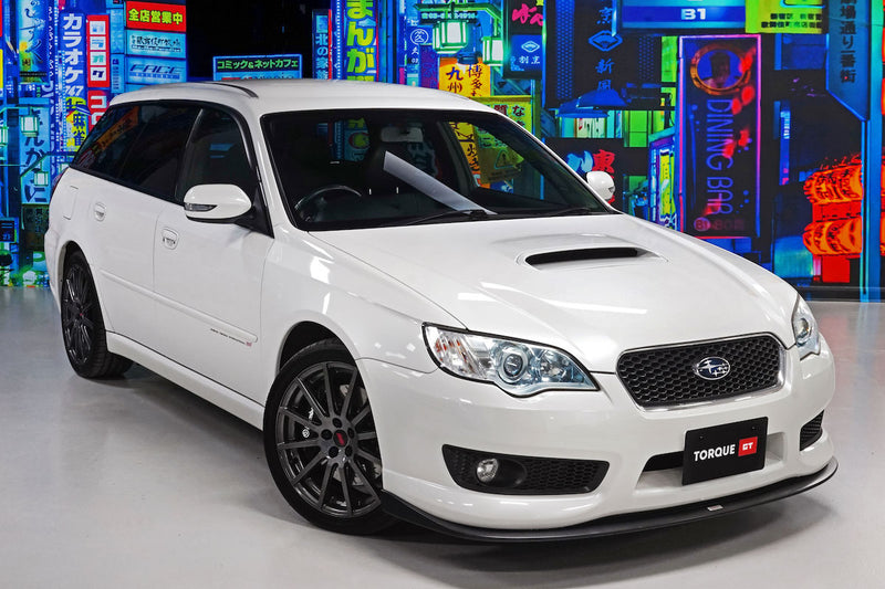 Isofix rear seats|Air Conditioning|Alloy Wheels|Climate Control|Power-assisted Steering|Power Locks|Power Windows|4-Wheel Drive|Anti-Lock Brakes (ABS)|Driver Airbag|Passenger Airbag|Xenon headlights|CD Player|Limited slip differential|Rear Spoiler