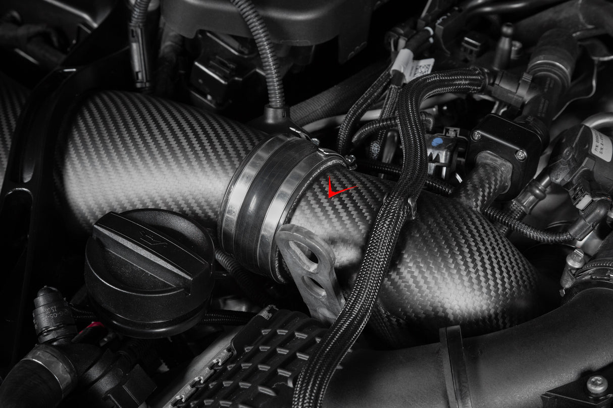 Eventuri BMW G90, G99 M5 Carbon Turbo Inlets - Gloss Finish