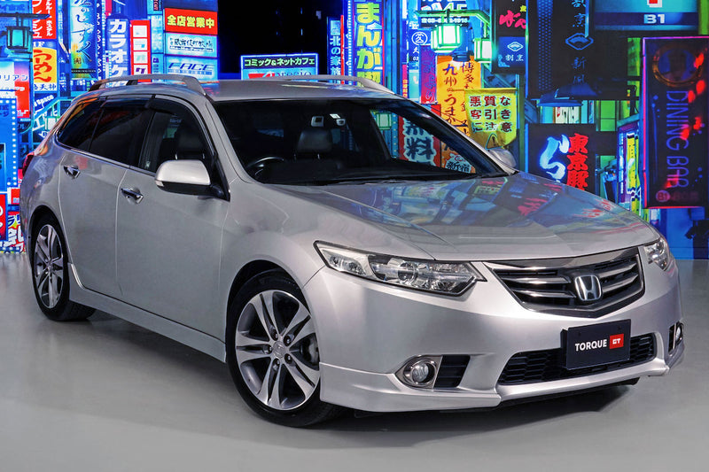 Isofix rear seats|Air Conditioning|Alloy Wheels|Climate Control|Power-assisted Steering|Power Locks|Power Windows|Anti-Lock Brakes (ABS)|Driver Airbag|Passenger Airbag|Xenon headlights|CD Player|Rear Spoiler|Premium Sound System