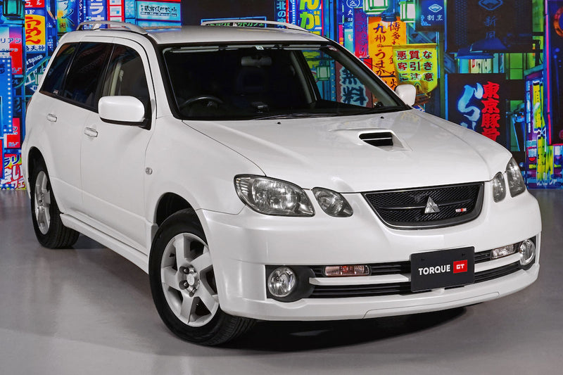 Air Conditioning|Alloy Wheels|Climate Control|Power-assisted Steering|Power Locks|Power Windows|4-Wheel Drive|Anti-Lock Brakes (ABS)|Driver Airbag|Passenger Airbag|Xenon headlights|CD Player|Rear Spoiler