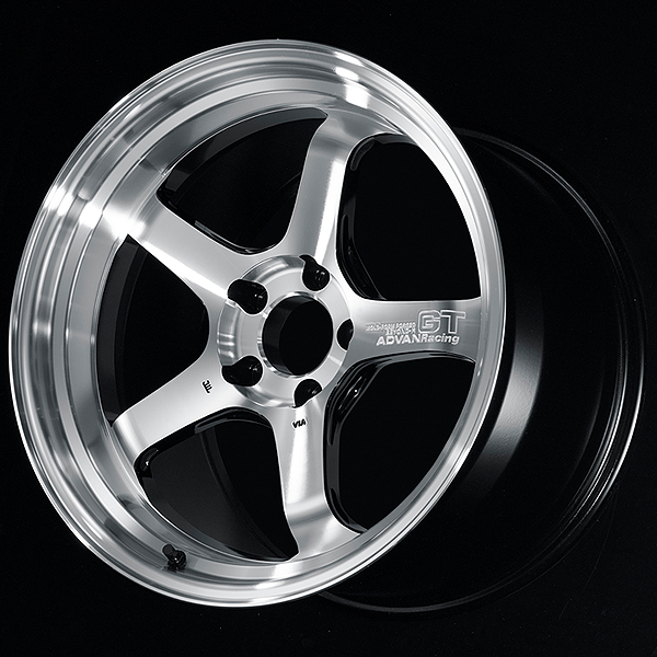 Advan GT Beyond-R Alloy Wheel - 18x9.5 ET5 5x114.3 Machining and Diamond Cut