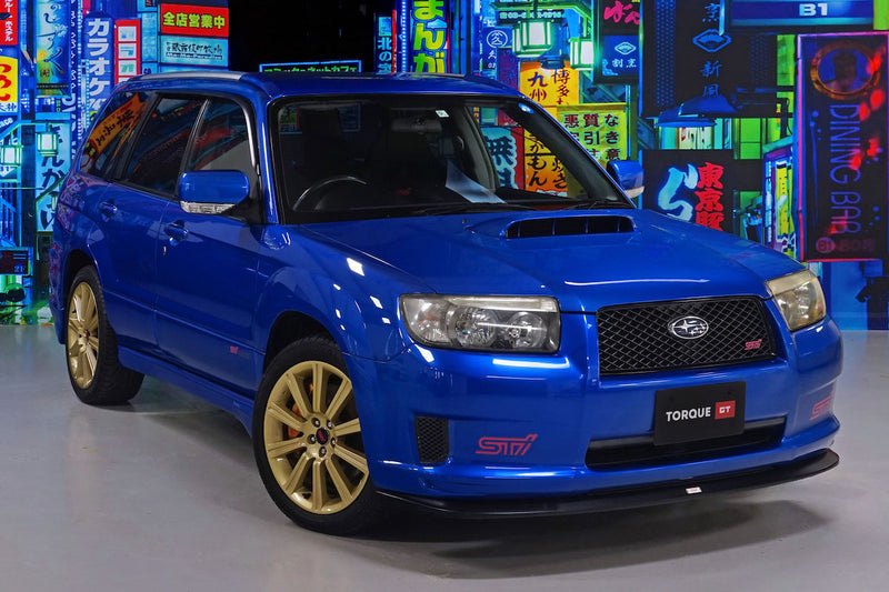 Isofix rear seats|Air Conditioning|Alloy Wheels|Climate Control|Power-assisted Steering|Power Locks|Power Windows|4-Wheel Drive|Anti-Lock Brakes (ABS)|Driver Airbag|Passenger Airbag|Xenon headlights|CD Player|Limited slip differential|Rear Spoiler