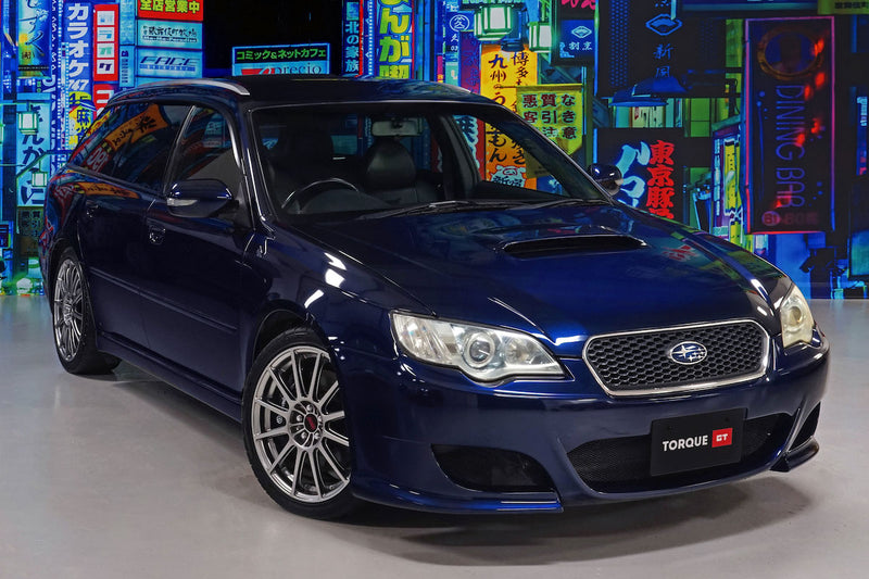 Isofix rear seats|Air Conditioning|Alloy Wheels|Climate Control|Power-assisted Steering|Power Locks|Power Windows|4-Wheel Drive|Anti-Lock Brakes (ABS)|Driver Airbag|Passenger Airbag|Xenon headlights|CD Player|Limited slip differential|Rear Spoiler|Premium Sound System