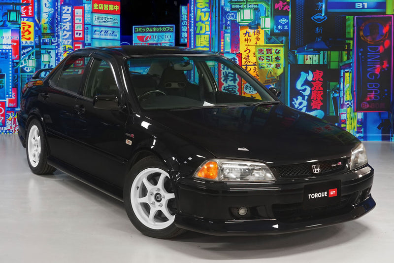 Air Conditioning|Alloy Wheels|Climate Control|Power-assisted Steering|Power Locks|Power Windows|Anti-Lock Brakes (ABS)|Driver Airbag|Passenger Airbag|Xenon headlights|CD Player|Limited slip differential|Rear Spoiler