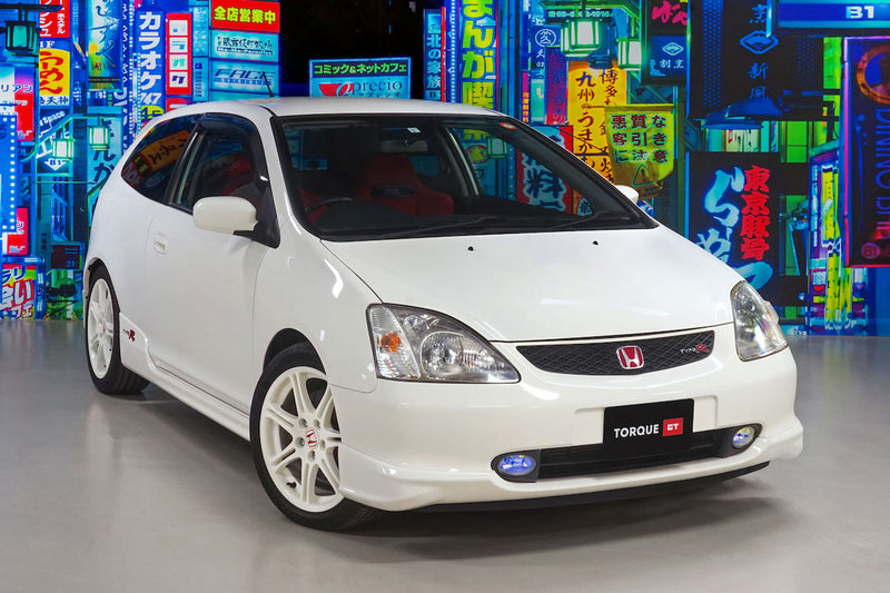 Air Conditioning|Alloy Wheels|Climate Control|Power-assisted Steering|Power Locks|Power Windows|Anti-Lock Brakes (ABS)|Driver Airbag|Passenger Airbag|Xenon headlights|CD Player|Limited slip differential|Rear Spoiler