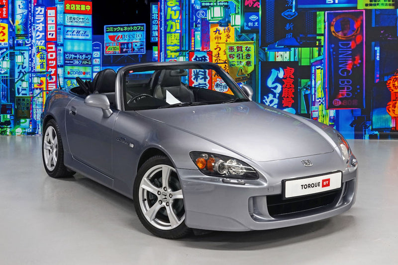 Air Conditioning|Alloy Wheels|Power-assisted Steering|Power Locks|Power Windows|Anti-Lock Brakes (ABS)|Driver Airbag|Passenger Airbag|Limited slip differential