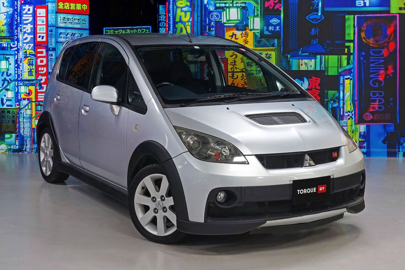 Isofix rear seats|Air Conditioning|Alloy Wheels|Climate Control|Power-assisted Steering|Power Locks|Power Windows|Anti-Lock Brakes (ABS)|Driver Airbag|Passenger Airbag|Xenon headlights|CD Player|Limited slip differential|Rear Spoiler