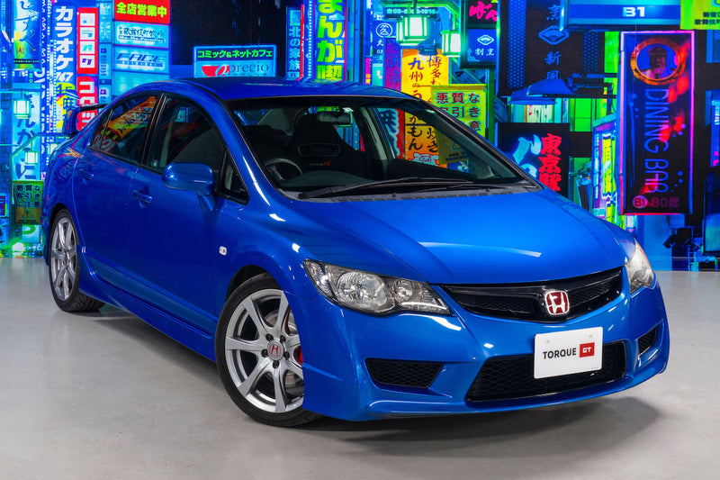 Air Conditioning|Alloy Wheels|Power-assisted Steering|Power Locks|Power Windows|Anti-Lock Brakes (ABS)|Limited slip differential|Rear Spoiler