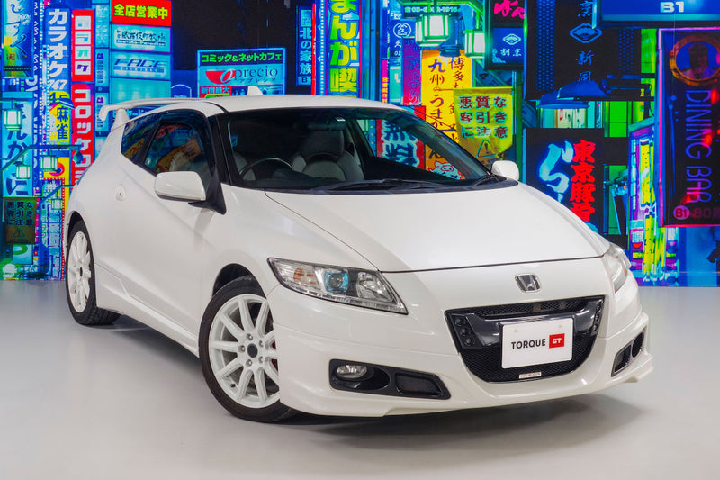 Air Conditioning|Alloy Wheels|Climate Control|Power-assisted Steering|Power Locks|Power Windows|Anti-Lock Brakes (ABS)|Driver Airbag|Passenger Airbag|Xenon headlights|Rear Spoiler