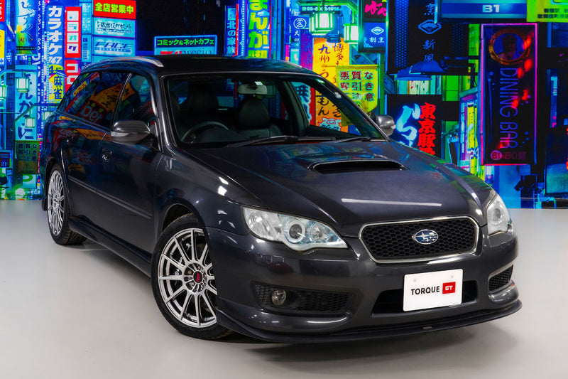 Isofix rear seats|Air Conditioning|Alloy Wheels|Climate Control|Power-assisted Steering|Power Locks|Power Windows|4-Wheel Drive|Anti-Lock Brakes (ABS)|Driver Airbag|Passenger Airbag|Xenon headlights|Rear Spoiler